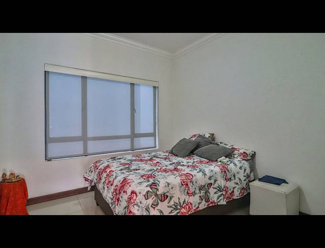 2 BEDROOM APARTMENT FOR SALE IN UMHLANGA RIDGE